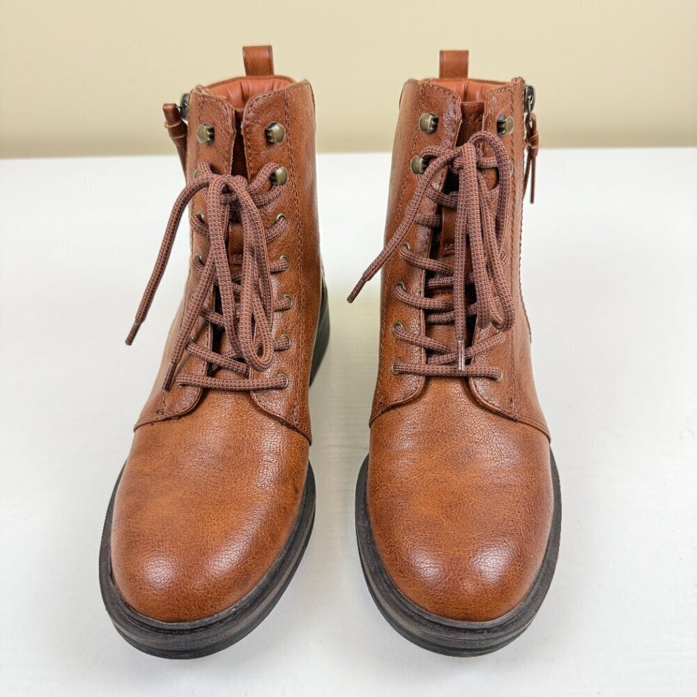 Like New Baretraps Amysue Lace Up Booties - Picture 2 of 11